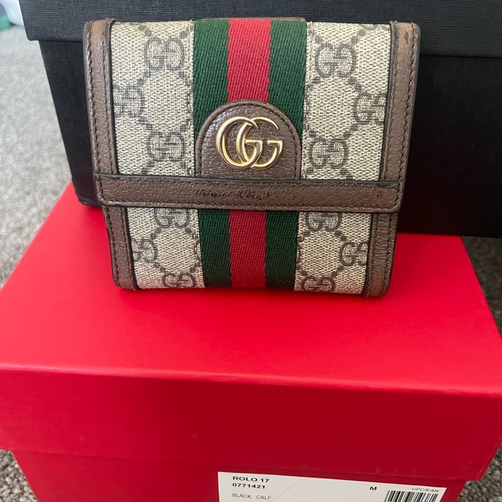 Gucci Beige and Brown Wallet with Gold Logo
